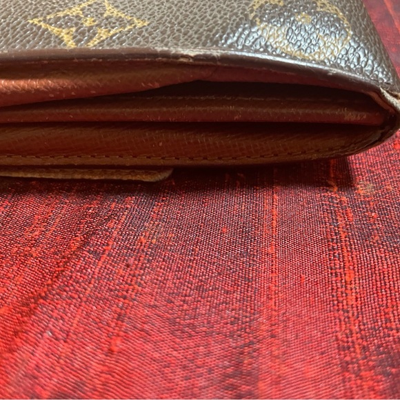 LV SARAH WALLET - Picture 2 of 11